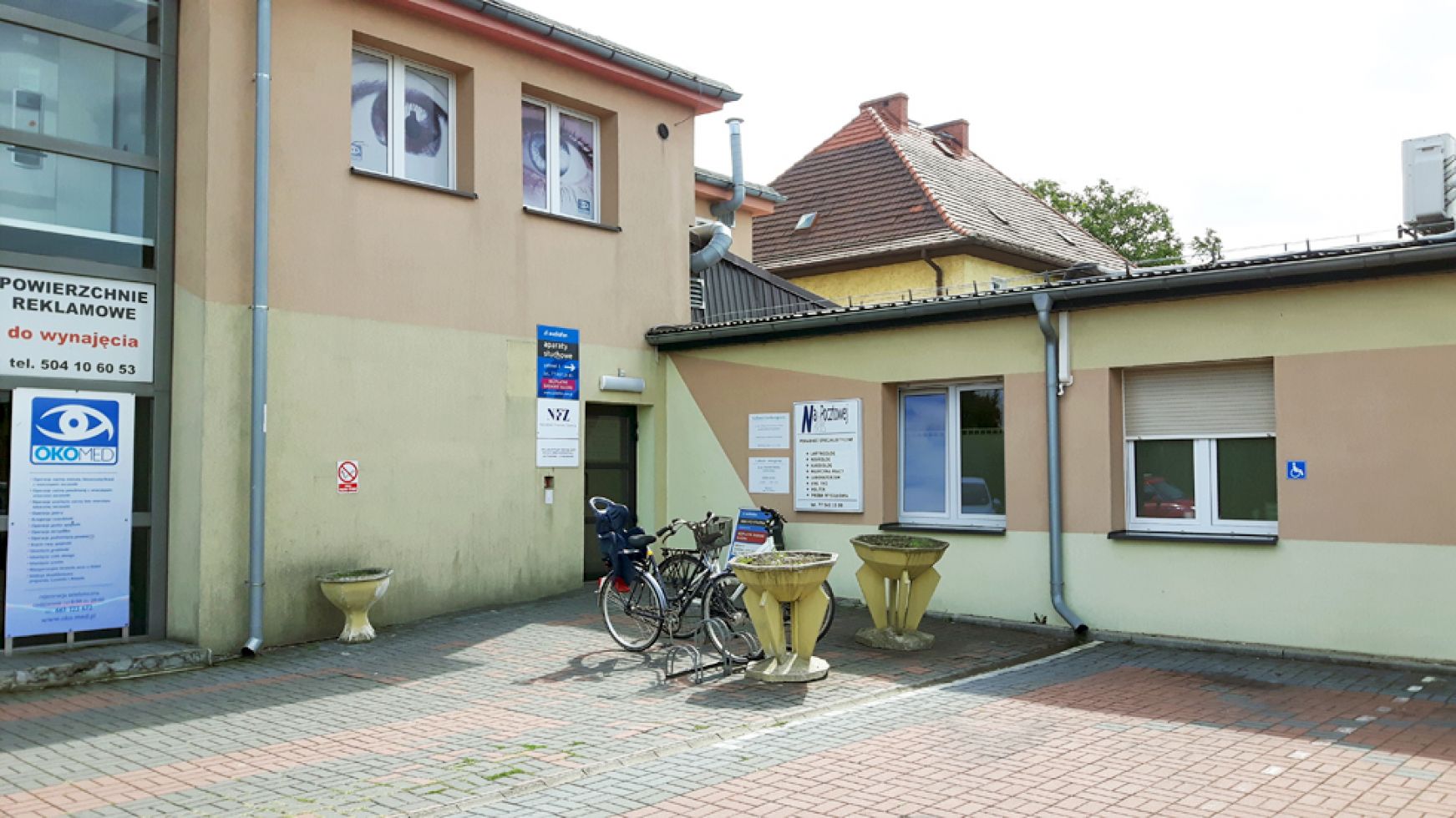 Budynek - wejście